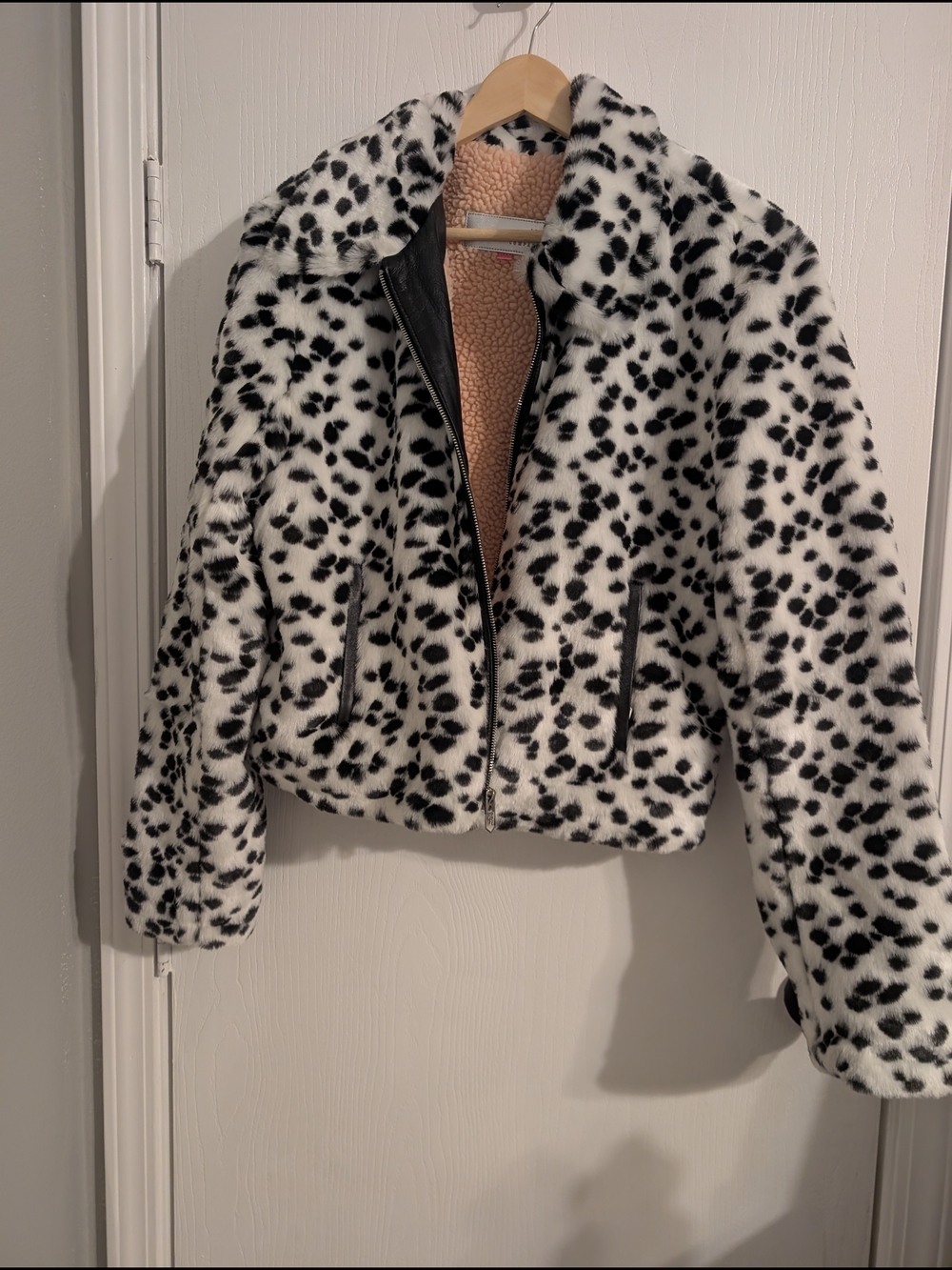 THE MIGHTY COMPANY Black & White Dalmatian Print Teddy Jacket